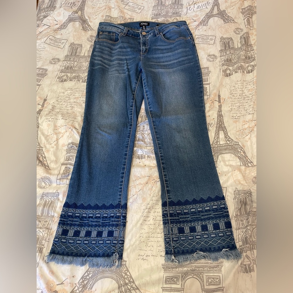 Jones New York Madison Slim Crop size 6